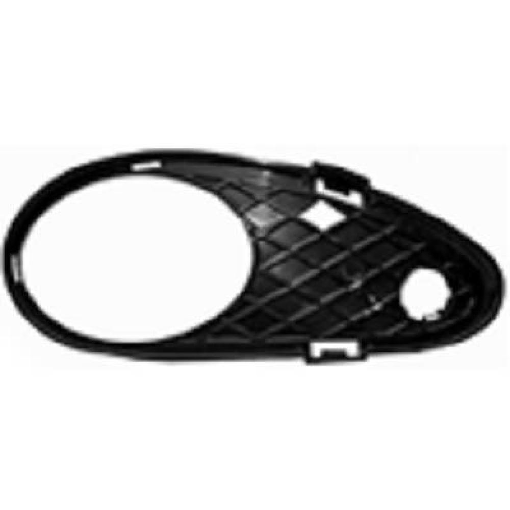 Grille de ventilation, pare-chocs droite Mercedes C-Kl. (C180-320)W203 00-04