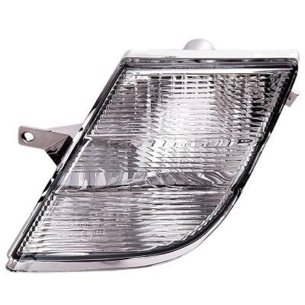 Feu clignotant avant gauche Nissan Micra K12 05-10